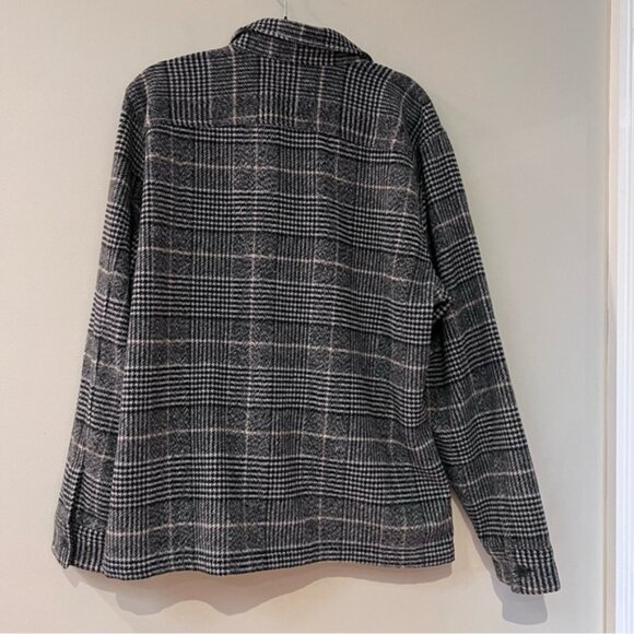 Hollister Plaid Flannel Jacket Top NWOT - Picture 4 of 6